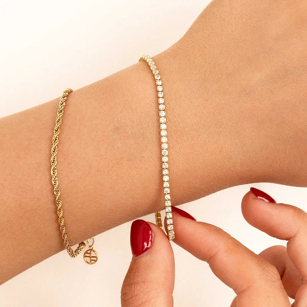 What Is A Tennis Bracelet? & Other FAQs | Grahams – Grahams Jewellers